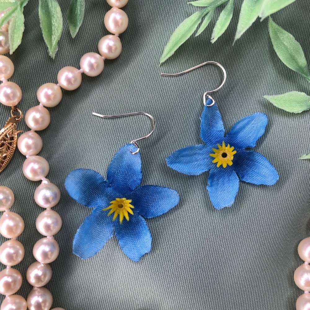Forget Me Not Blue Flower Dangle Earrings